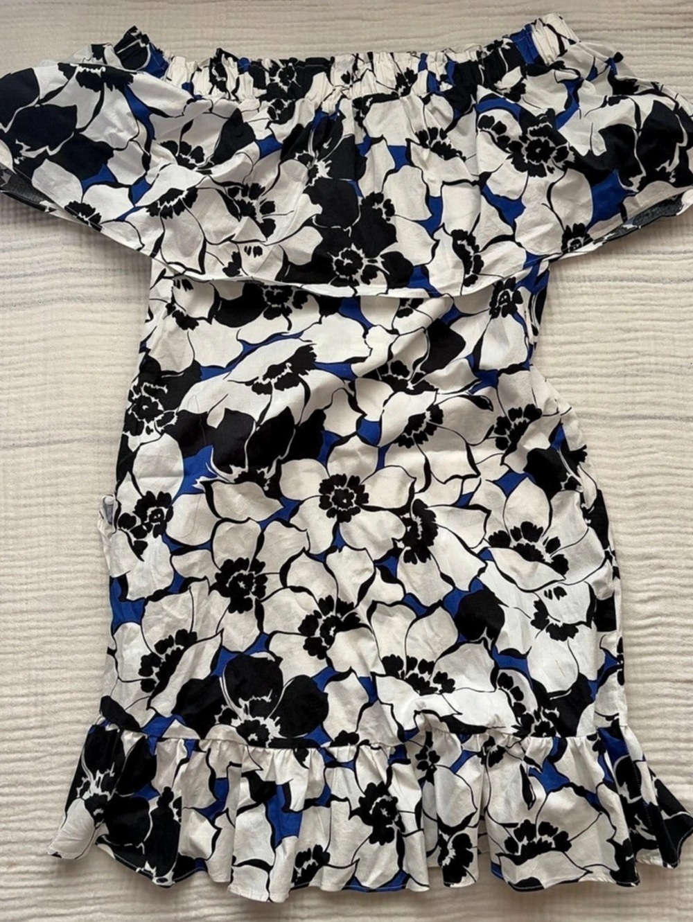 Who What Wear Floral Dress in White & Black Size XS